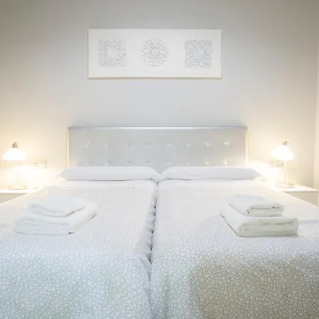 Deluxe In La Giralda Apartment *